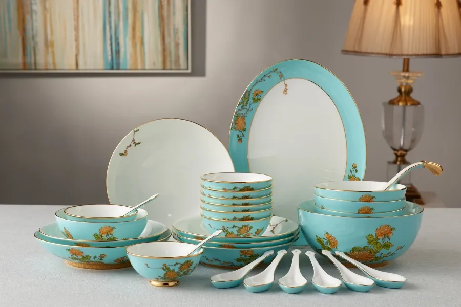 Luxury Floral Porcelain Dinner Set or Royal Gold Rim Dinnerware Set. - Image 3