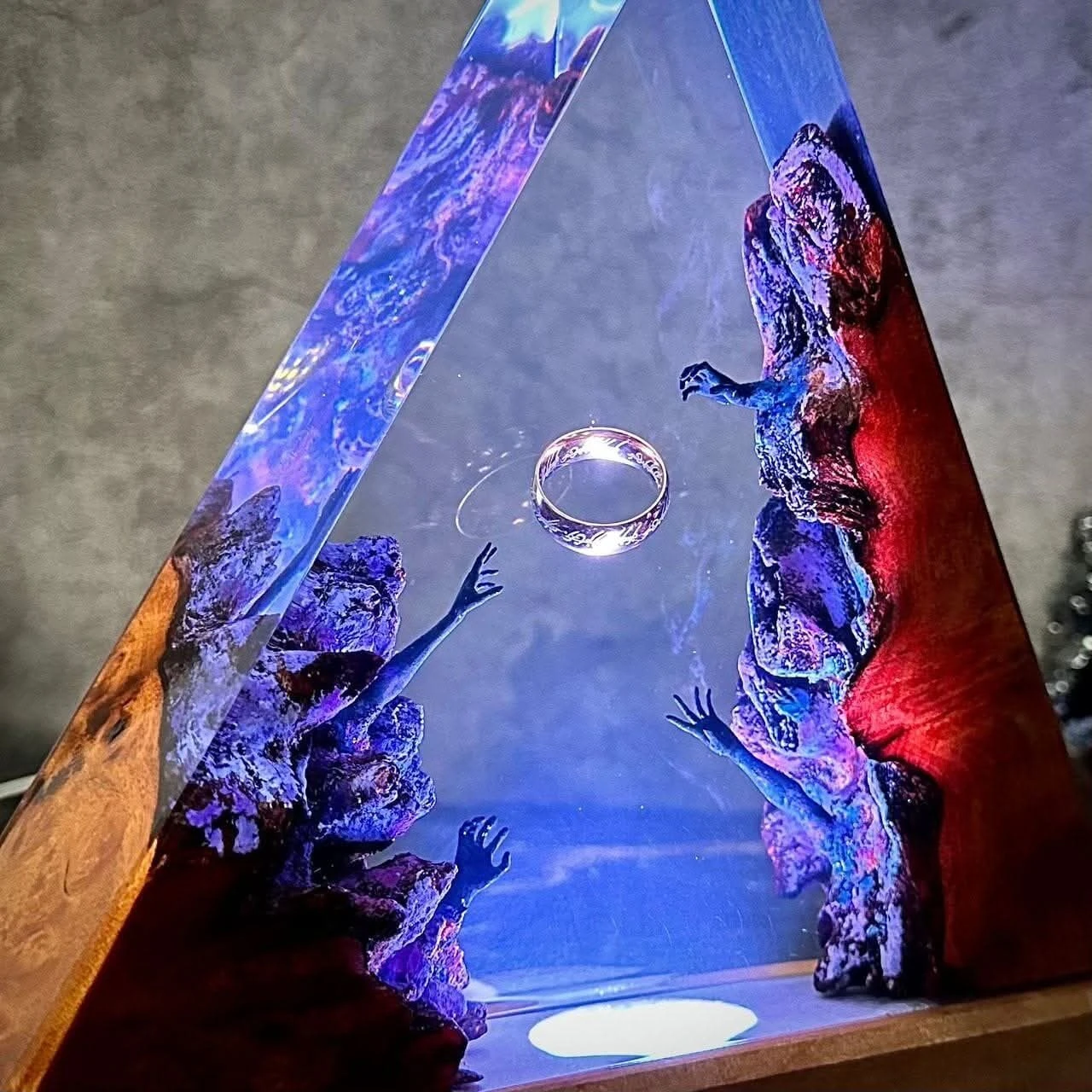 Resin art LED sculpture - Image 5