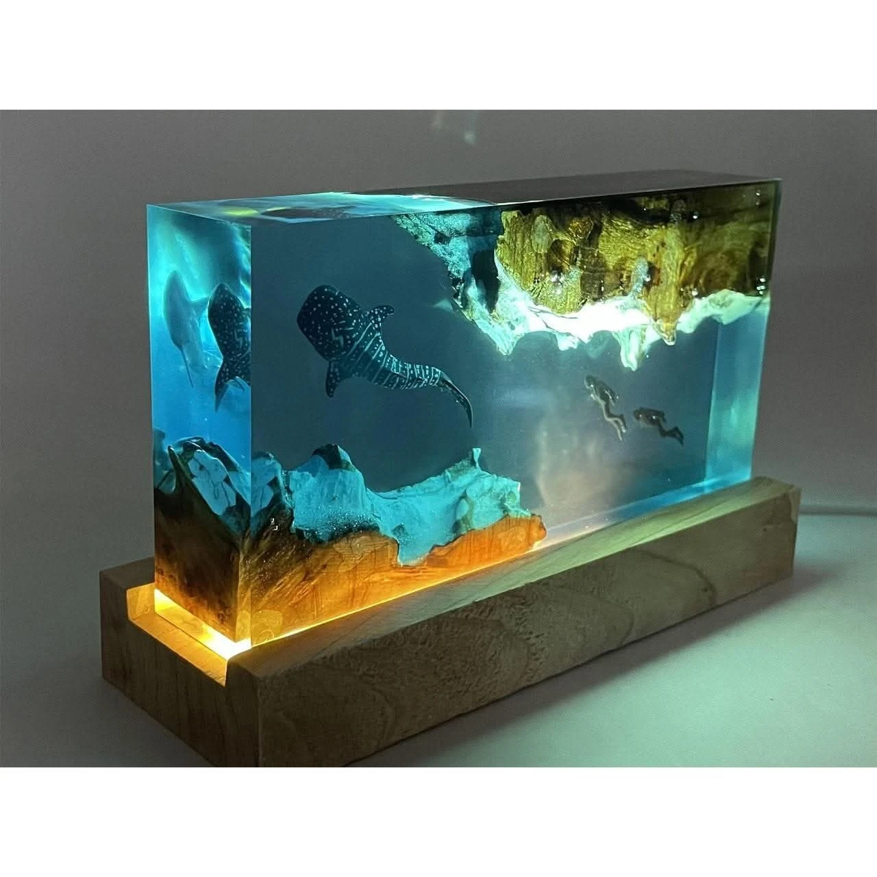 Resin art ocean décor piece - Image 5
