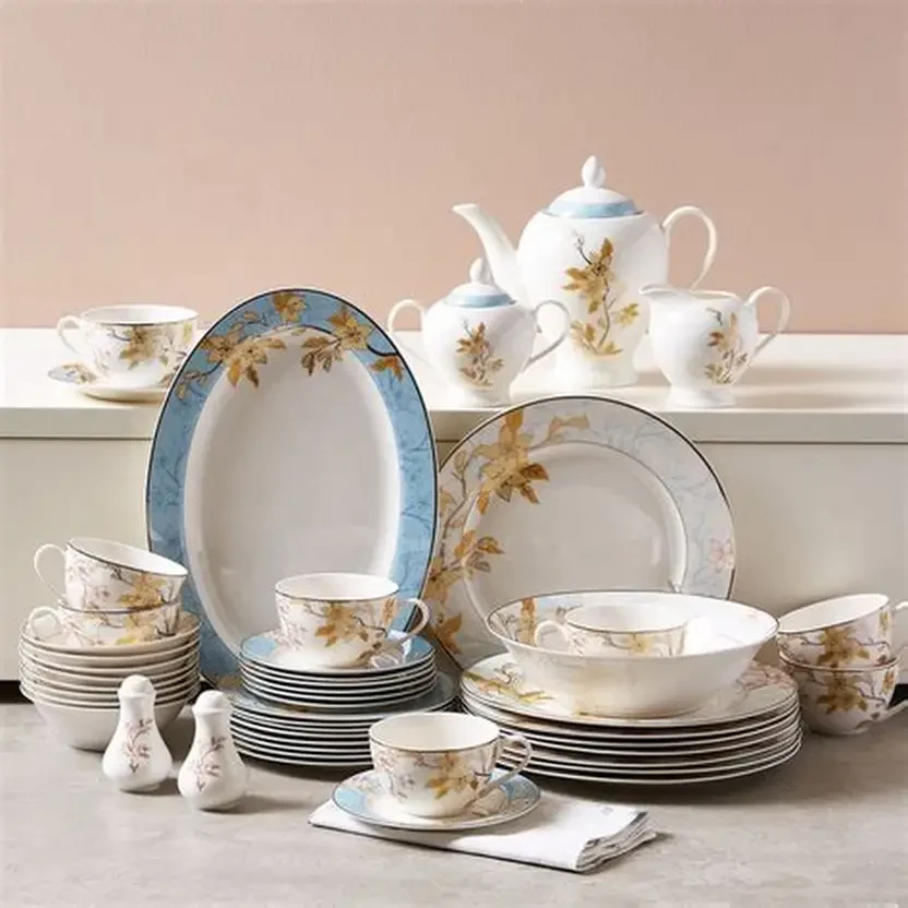 Royal Gold Floral Porcelain Dinner Set - Image 2